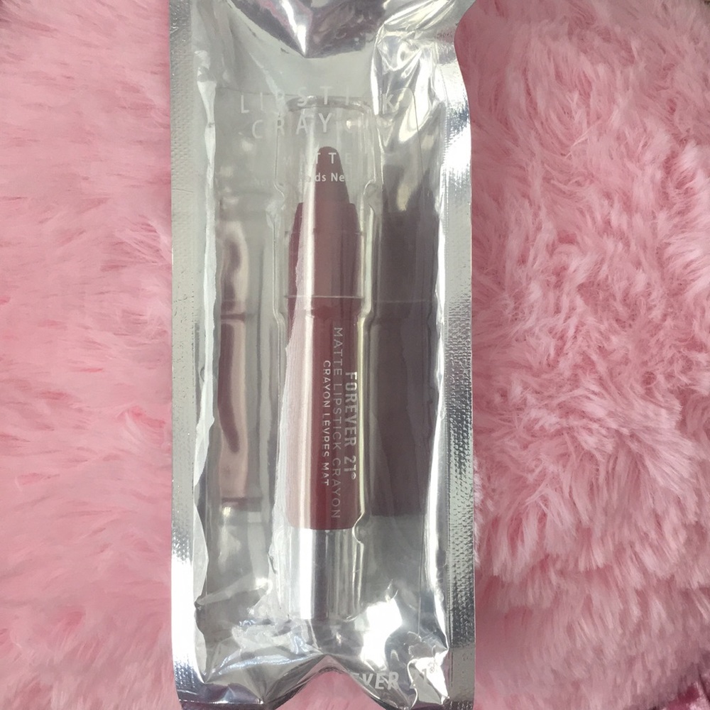 Selling this new matte lip crayon from Forever 21